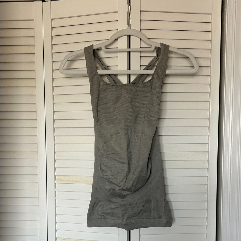 BLANQI Sporty Gray Top